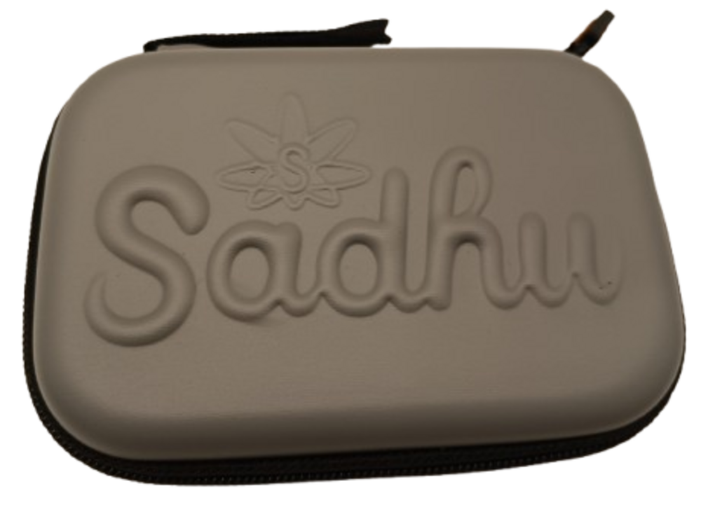 CASE SADHU PEQUENO 15